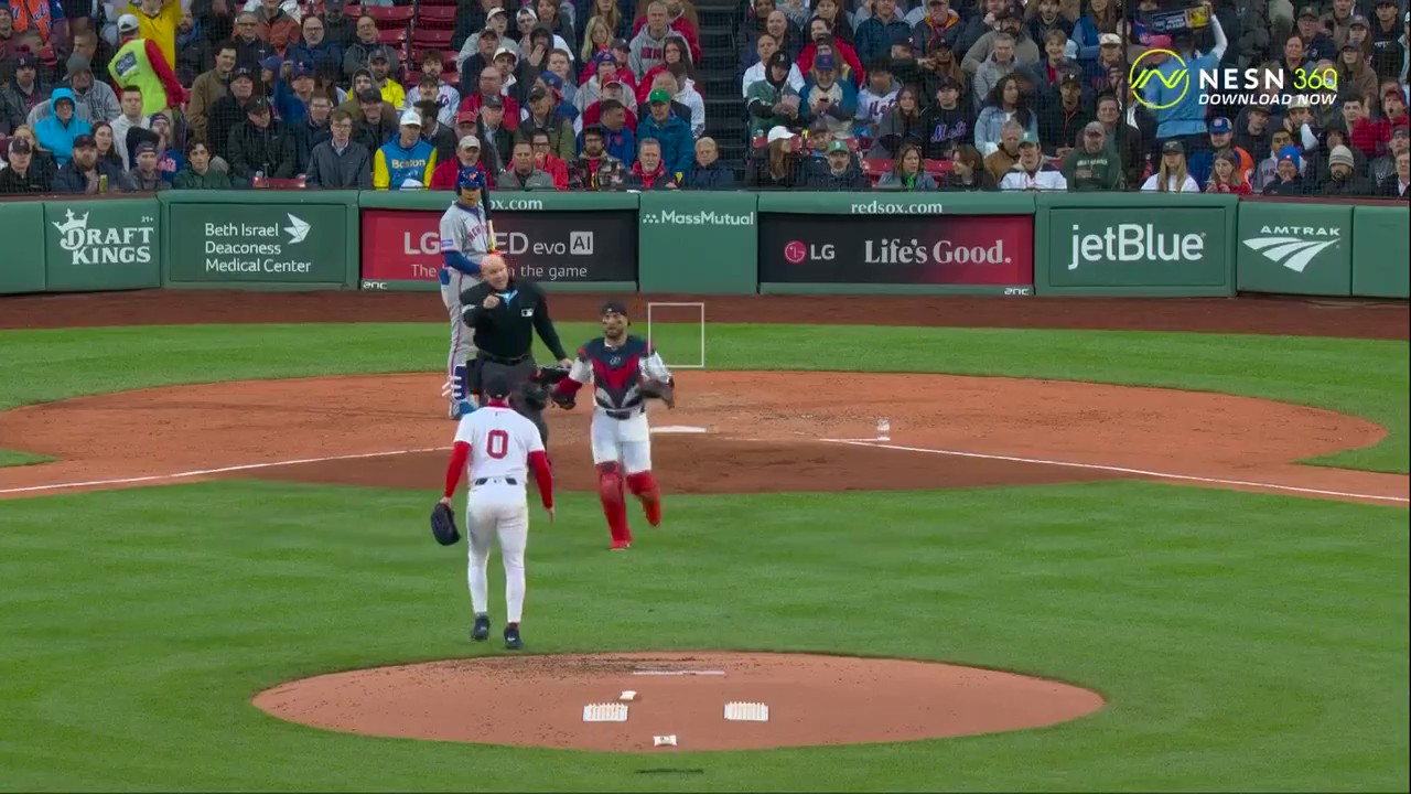 NESN's Lou Merloni criticizes 'combative' umpire during ejection