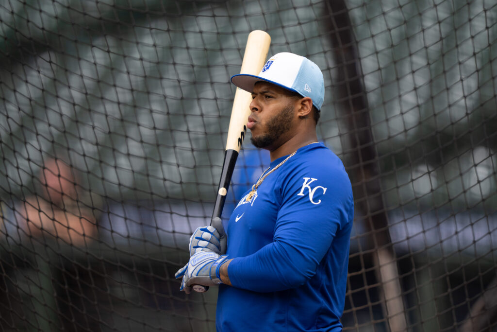 Royals Release Nelson Velazquez - MLB Trade Rumors