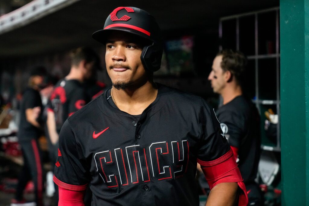 Reds Place Noelvi Marté On IL With Oblique Strain