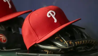 Phillies should 'kick the tires' on Red Sox utility star at trade deadline image