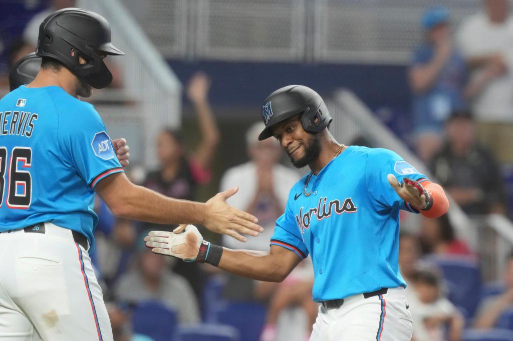 Lopez and Hicks homer to back a strong start from Quantrill in Marlins’ 5-1 win over Rays – Sun Sentinel