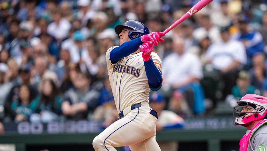 Seattle Mariners Dylan Moore...