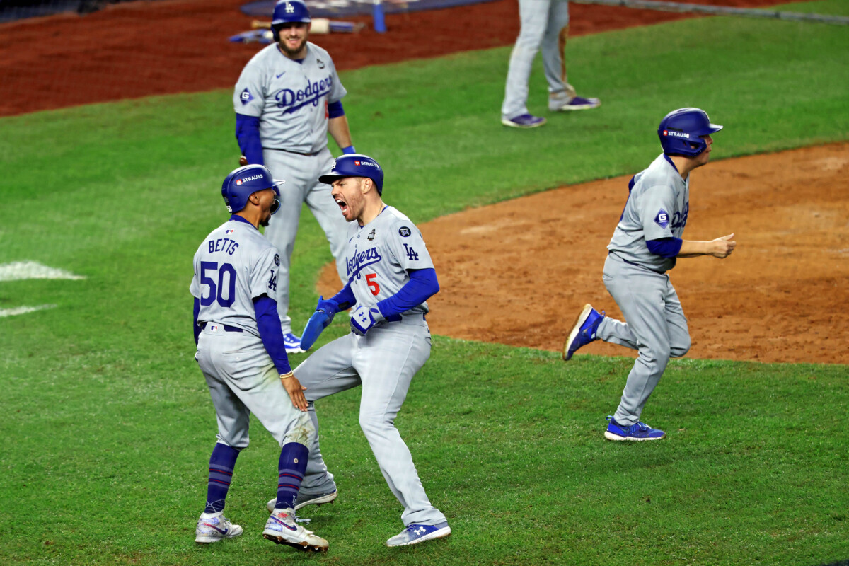 Dodgers Players Say '5-0' Bumper Stickers From Yankees World Series Collapse Put Smiles on Their Face