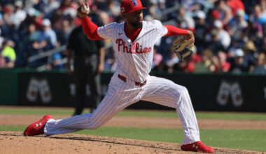 Braves Sign Jose Cuas To Minor League Deal