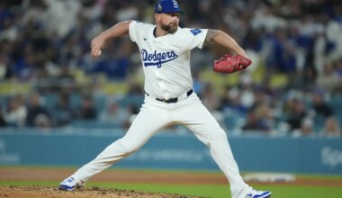 Dodgers' Kirby Yates Leaves Saturday's Game With Injury