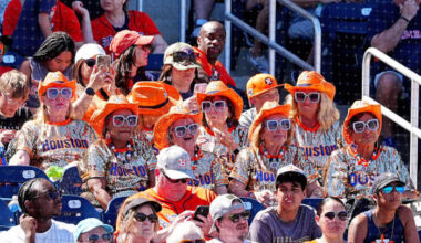 ASTROS FANS!!!⚾🧡 If you’re a die-hard, Houston baseball fan, we want to hear from YOU