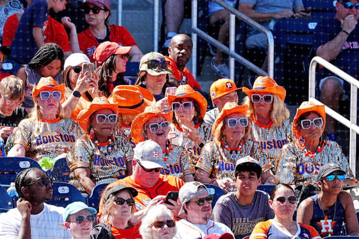 ASTROS FANS!!!⚾🧡 If you’re a die-hard, Houston baseball fan, we want to hear from YOU