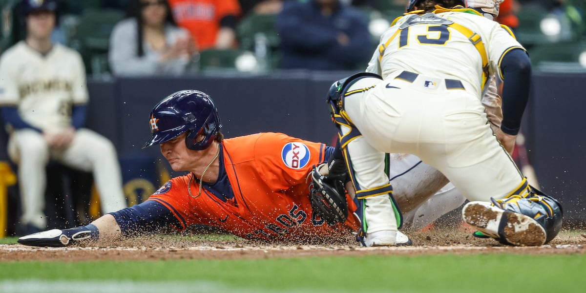 Valdez and Peña help Astros trounce Brewers 9-1 to avoid a sweep