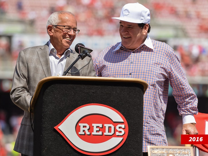 Marty Brennaman with Pete Rose getty 2