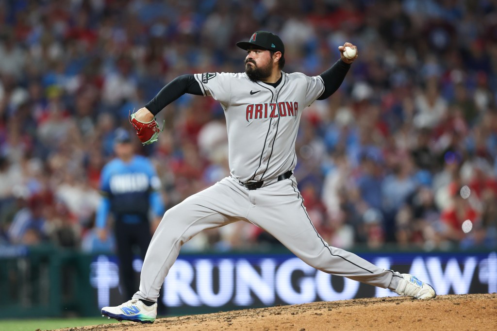 Jose Castillo throws a pitch during the Diamondbacks' game May 2.