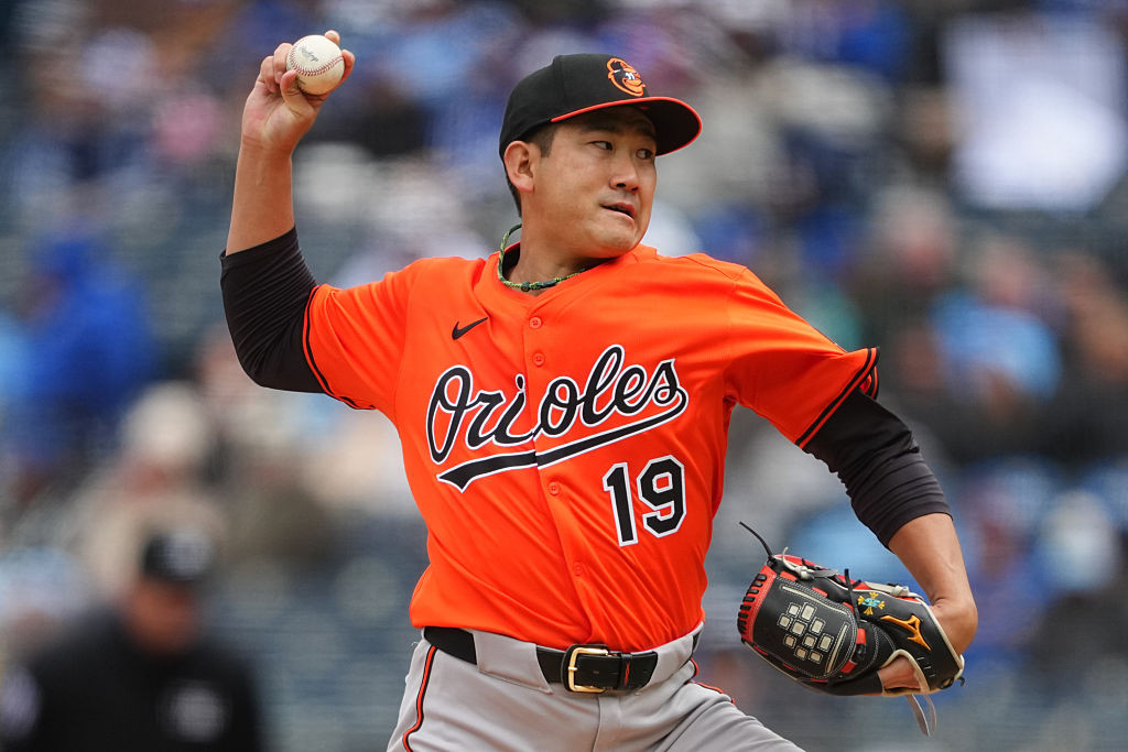 Lefties leave Orioles with another loss