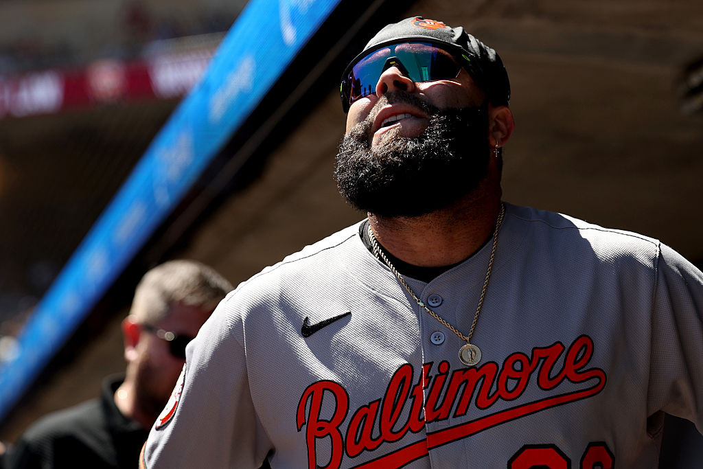 Orioles surrender three runs in eighth to complete sweep in Minnesota (updated)