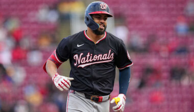 García returns from paternity leave, Rosario out with cut near knee