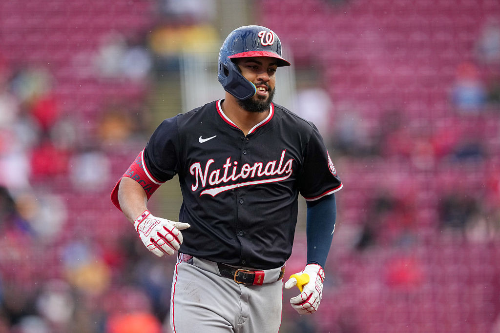 García returns from paternity leave, Rosario out with cut near knee