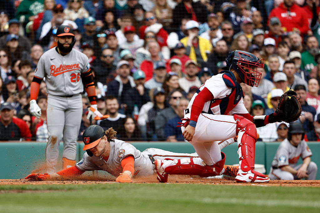 Orioles gain series split with 5-1 win, Rutschman leaves game in fifth (updated)