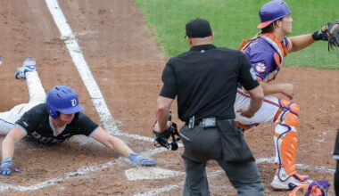 Duke pounces on Tigers' error, Clemson pitching for 10-run inning to even series