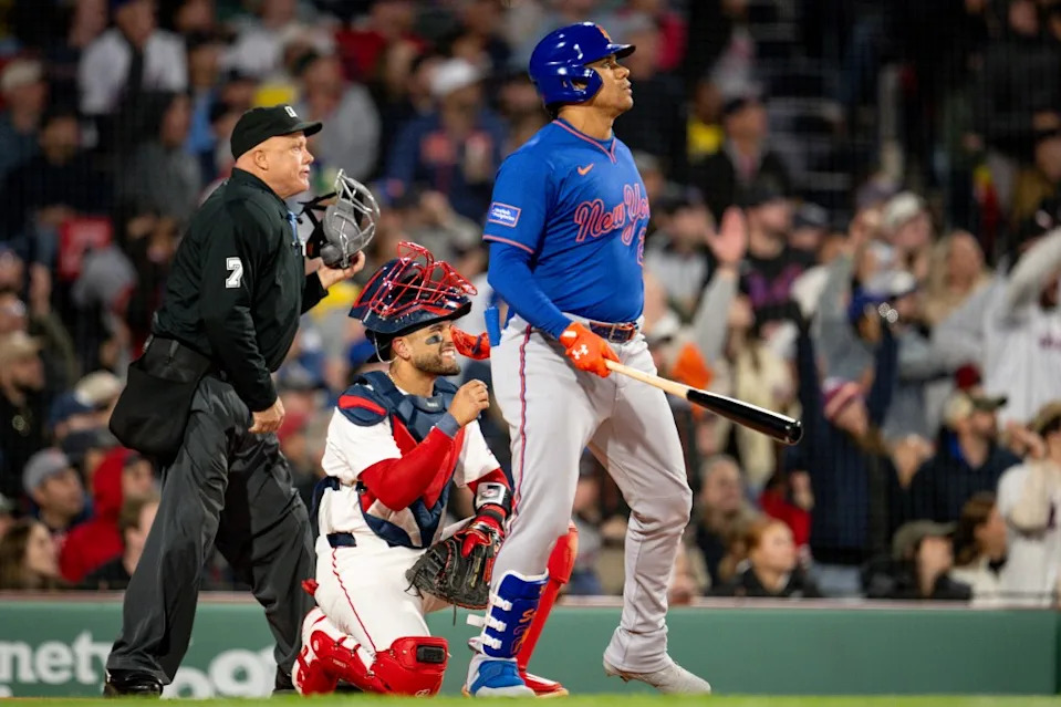 Juan Soto #22 of the New York Mets hits a single during the sixth inning of a game against the Boston Red Sox at Fenway Park in Boston, Massachusetts. Getty Images