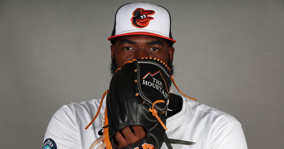 Three closers the Cubs should look to trade for