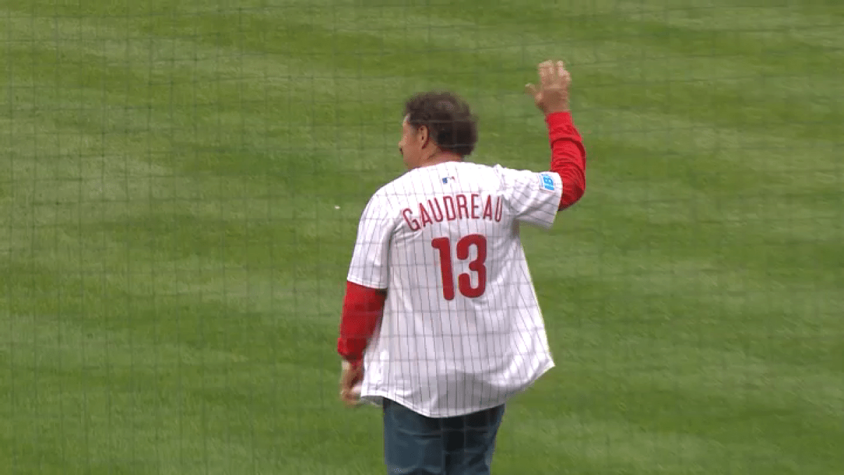 Gaudreau brothers’ father throws out first pitch at Phillies game – NBC10 Philadelphia