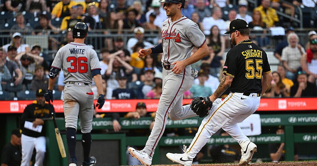 Matt Olson homers, scores winning run on wild pitch in 11th as Braves top Pirates 3-2