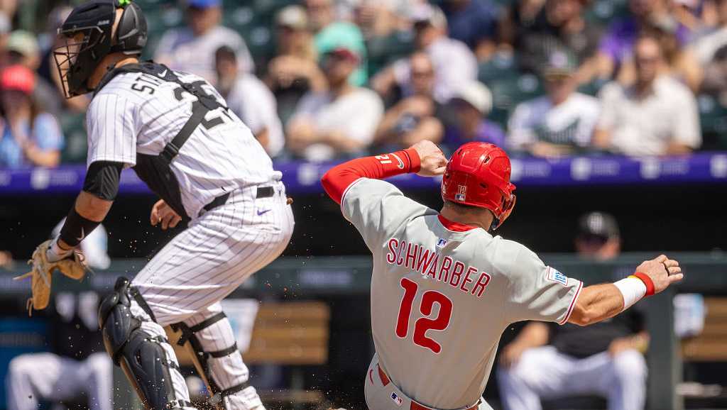 Suárez outduels Márquez, Phillies beat Rockies 2-0 to sweep 4-game series