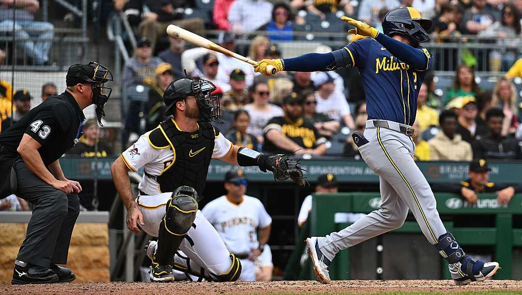 Turang's double leads Brewers to series finale victory over Pirates