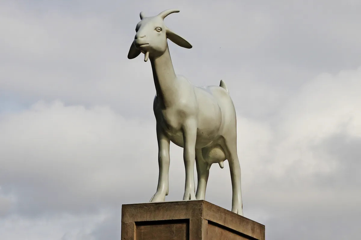 An image of a goat statue.
