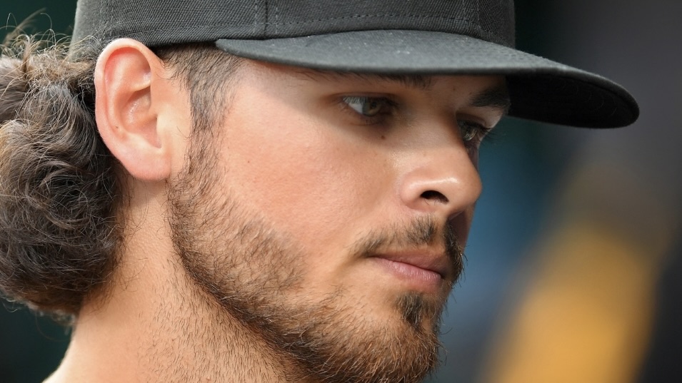 Pirates' Jared Jones to meet with doctor Tuesday