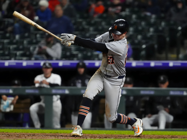 Detroit extend strong start to MLB season