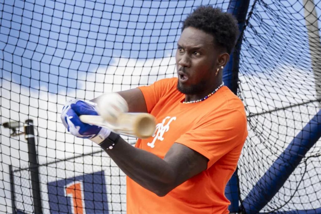 Mets will 'continue to monitor' Ronny Mauricio as he rakes in Triple-A
