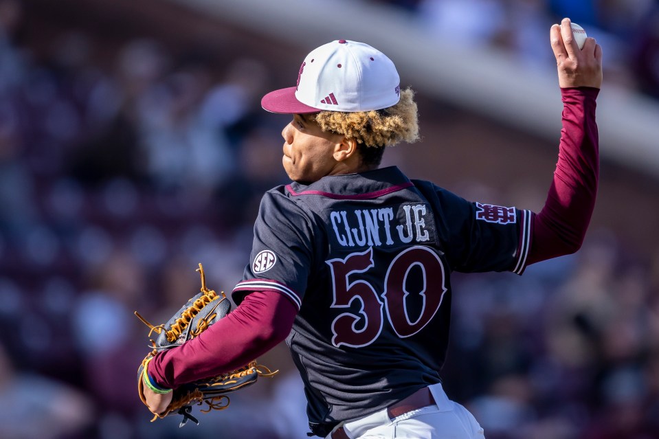 Mississippi State pitcher Jurrangelo Cijntje (#50) pitching.