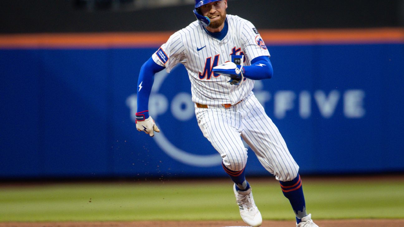 Baserunning mixup costs Juan Soto a hit in Mets' win vs. White Sox