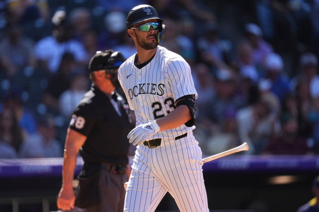 Rockies' Kris Bryant to undergo procedure on lower back