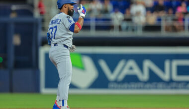 Dodgers To Place Teoscar Hernandez On Injured List