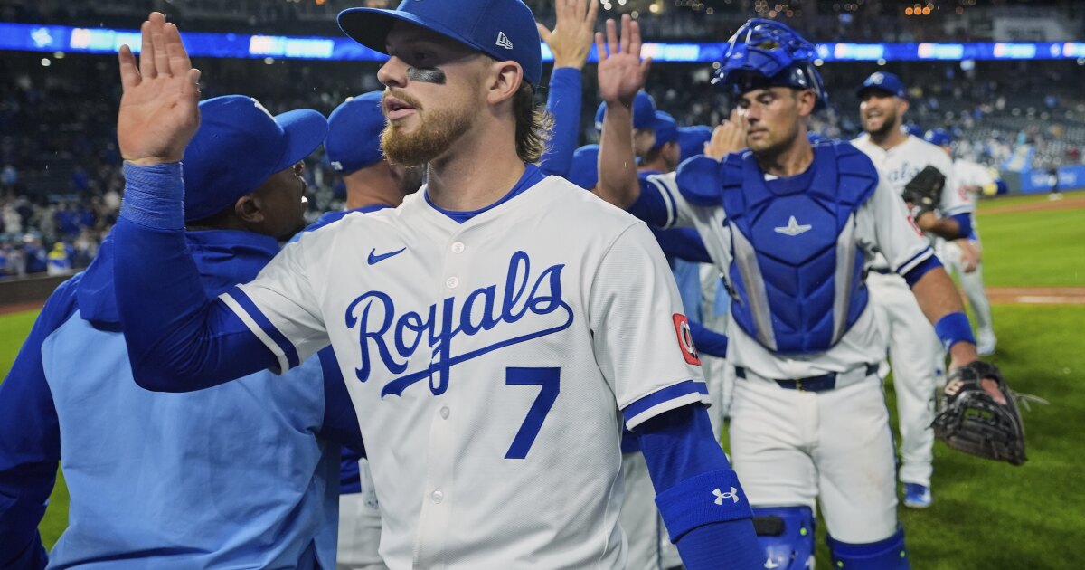 Bobby strikes again as Royals take third-straight from Sox