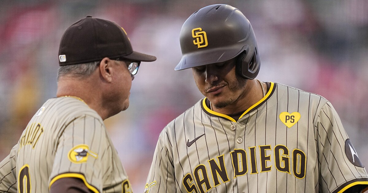 Padres struggle with hitting in scoring position during Mariners weekend sweep