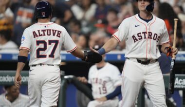 Houston's Altuve lifted from game against Reds in the 3rd inning with right hamstring tightness