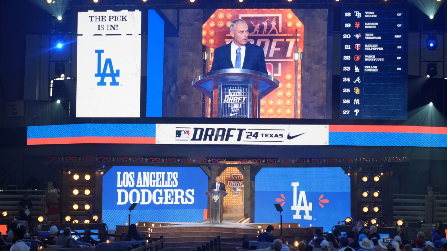 Why doesn't baseball have an international draft?