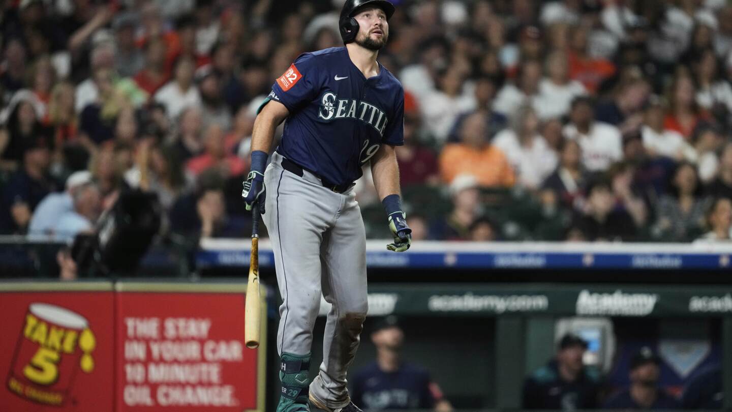 Raleigh's 17th home run sends Mariners past Astros 5-3