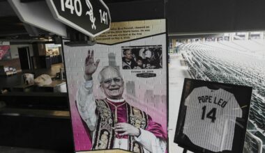 White Sox unveil a graphic installation honoring Pope Leo XIV and his World Series appearance