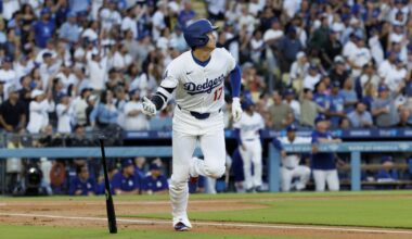 Shohei Ohtani homers twice in Dodgers comeback win over Yankees