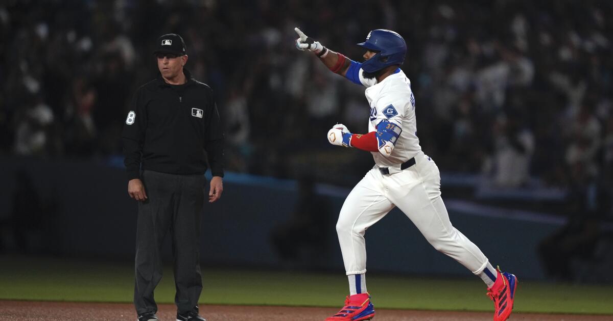 Back in the lineup, Teoscar Hernández provides the offense as Dodgers beat Arizona