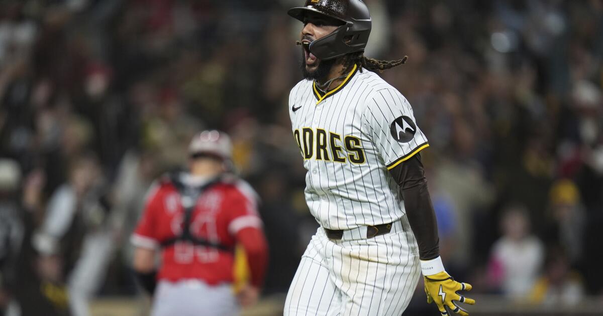 Fernando Tatis Jr.'s walk-off homer lifts Padres over Angels