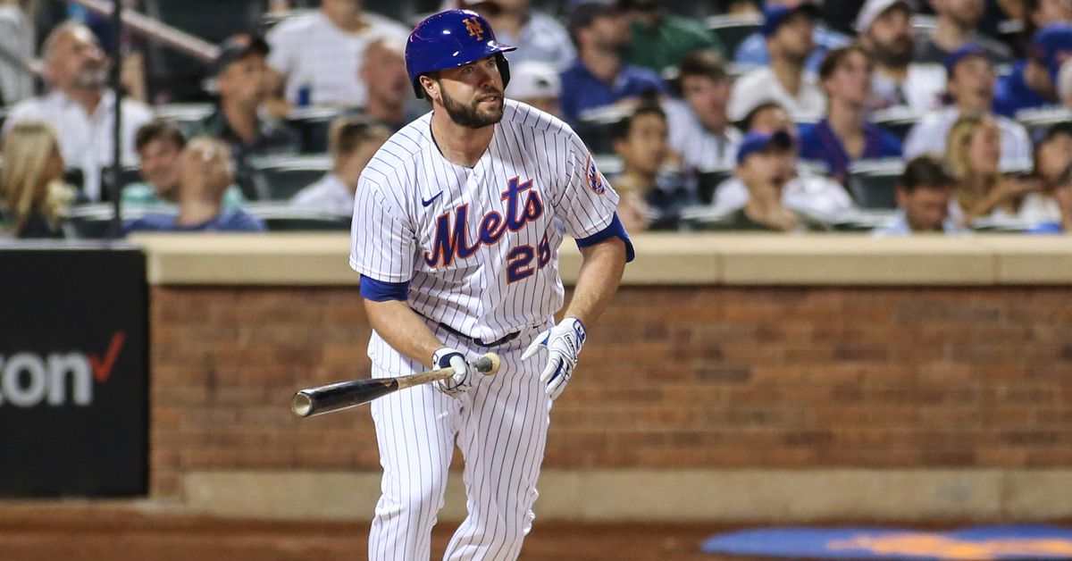 Mariners Moose Tracks, 5/23/25: Darin Ruf, Ronald Acuña, Jr., and NBC Sports