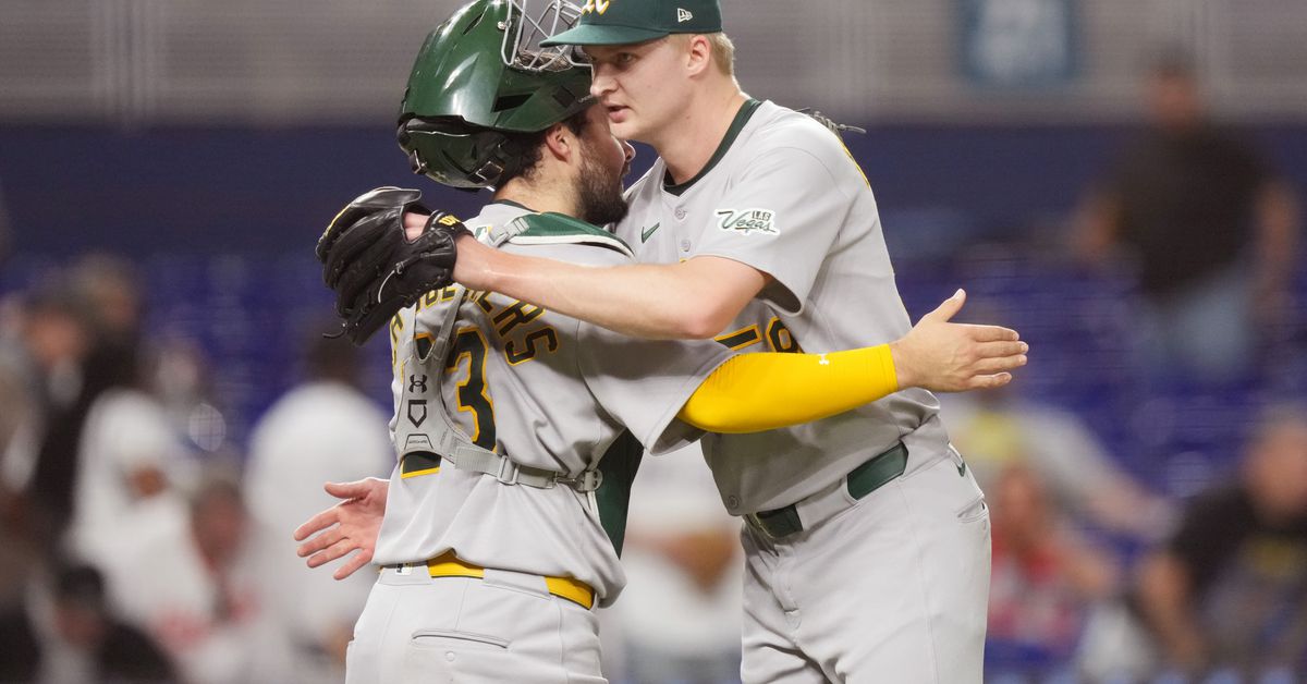 Elephant Rumblings: Noah Murdock returned to Royals