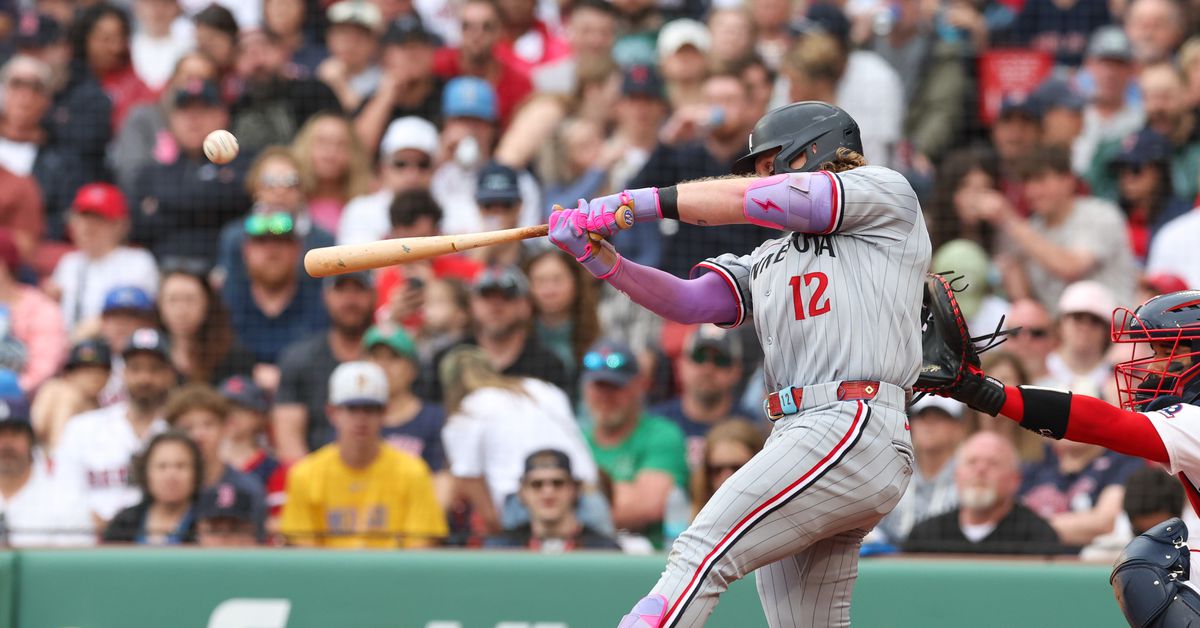 Twins 5, Red Sox 4: Darth Bader Delivers