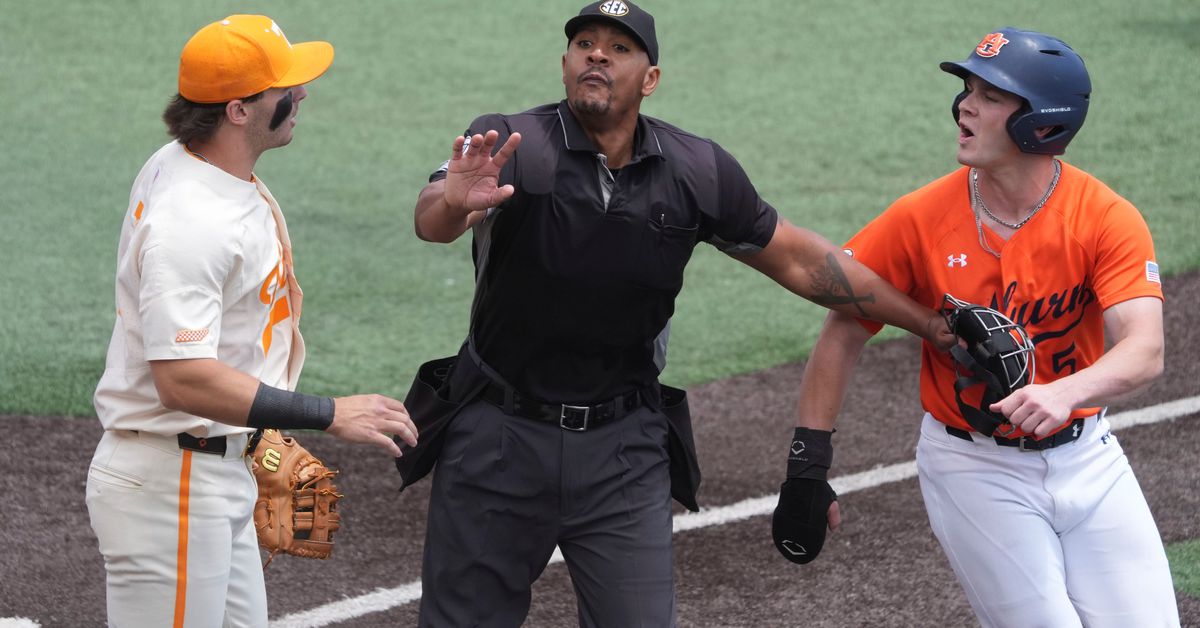 Tennessee Vols’ fall continues in latest college baseball rankings