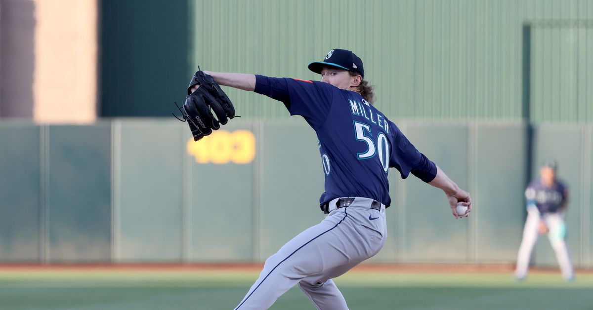 Mariners play stupid game, (do not) win stupid (any) prizes