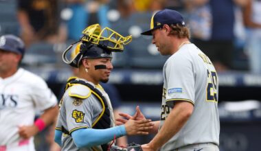 Yelich, Contreras homer as Brewers top Rays 4-2