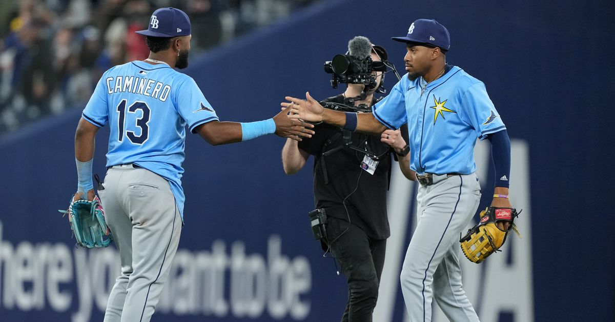 Rays 11, Blue Jays 9: Rollercoaster ride north of the border